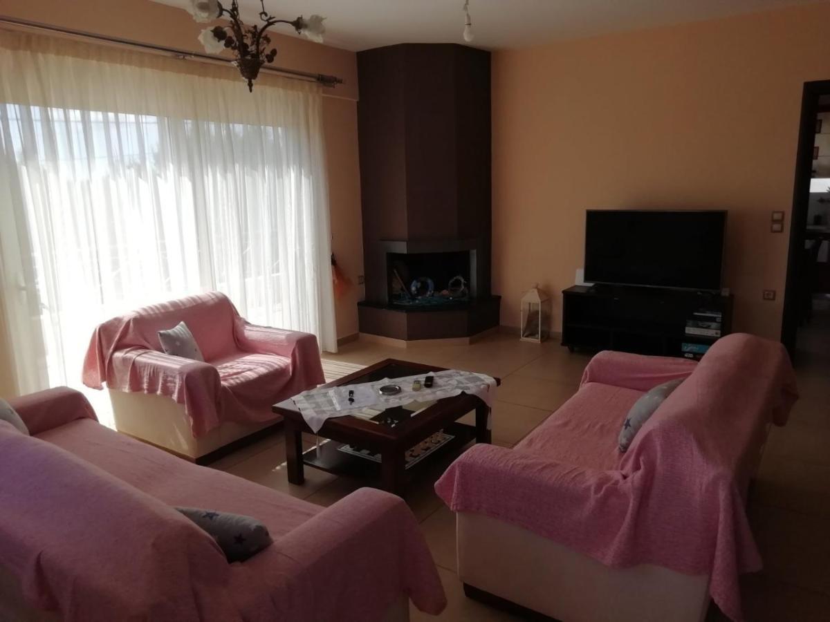 Rural 3-Bedroom House Kalamata Exterior photo
