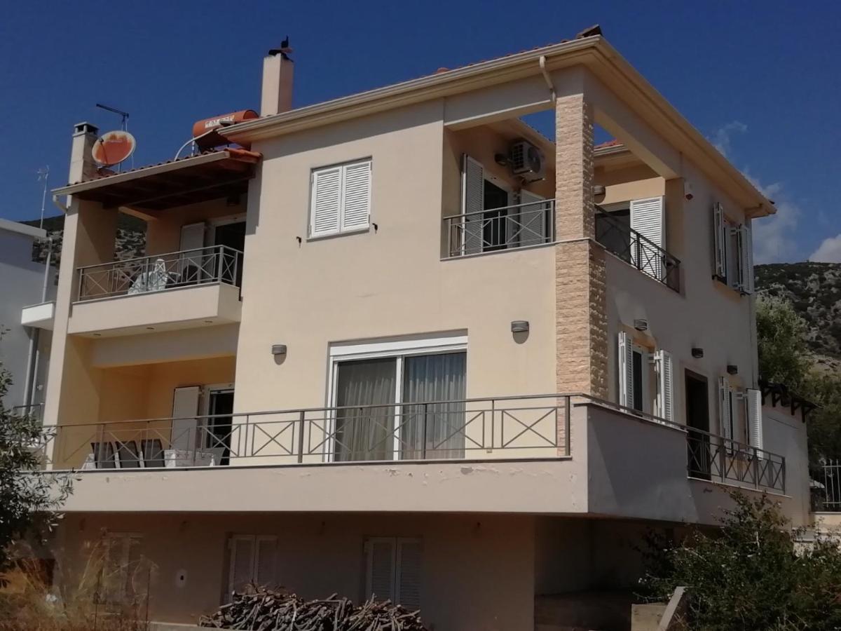 Rural 3-Bedroom House Kalamata Exterior photo